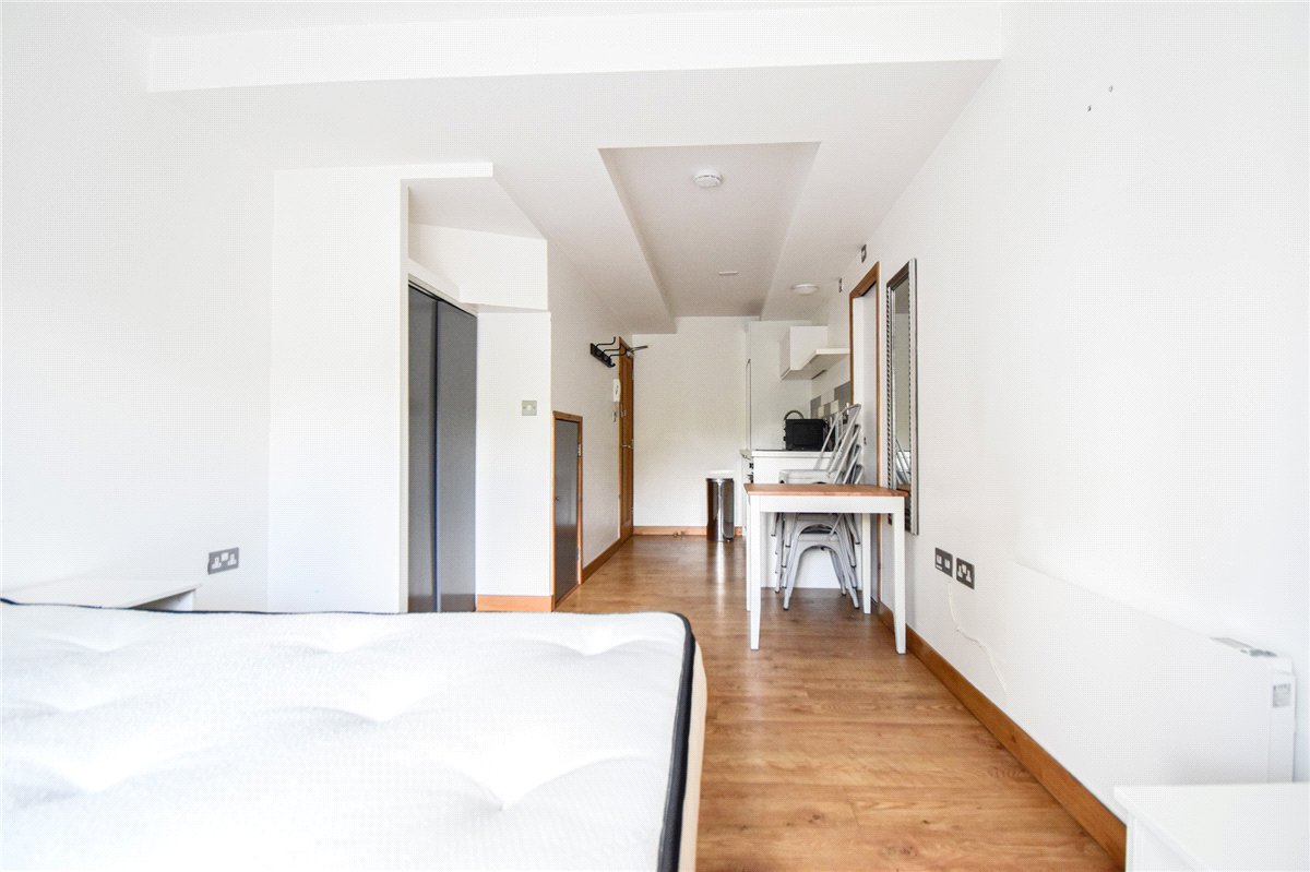 1 bedroom Flat, Newmarket Road, Cambridge, CB5 - , Image 2