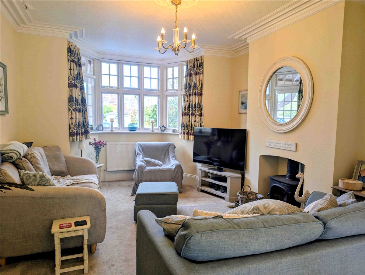 4 bedroom House, Reading Road, Sherfield-on-Loddon, RG27 - Available, Image 11