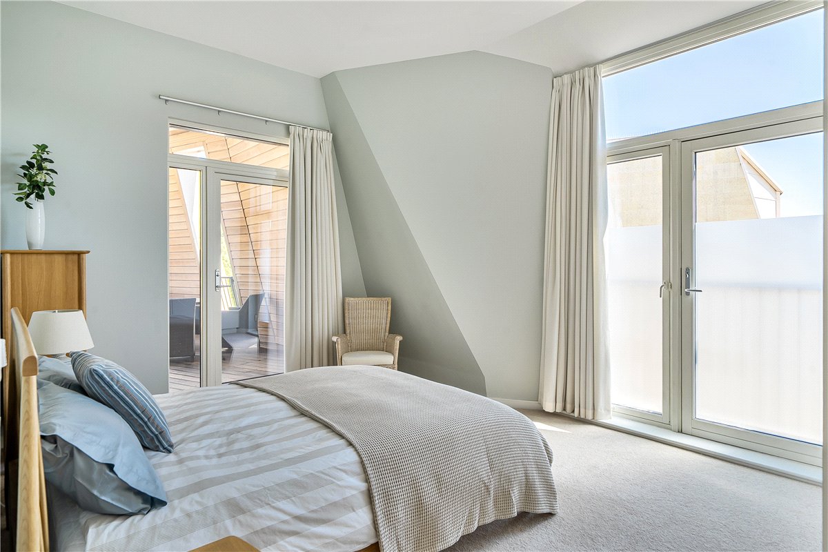 2 bedroom Flat, Western Terrace, Victoria Bridge Road, BA2 - Available, Image 13