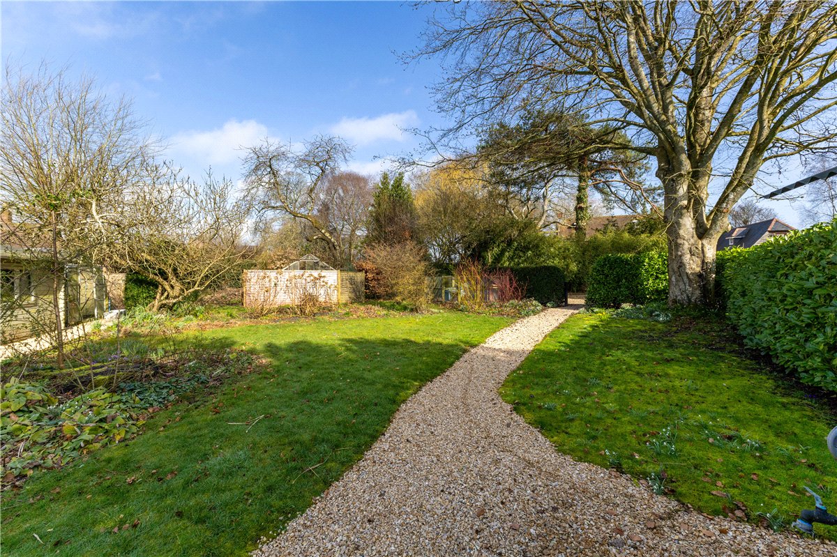 4 bedroom House, Easton Royal, Pewsey, SN9 - Available, Image 2