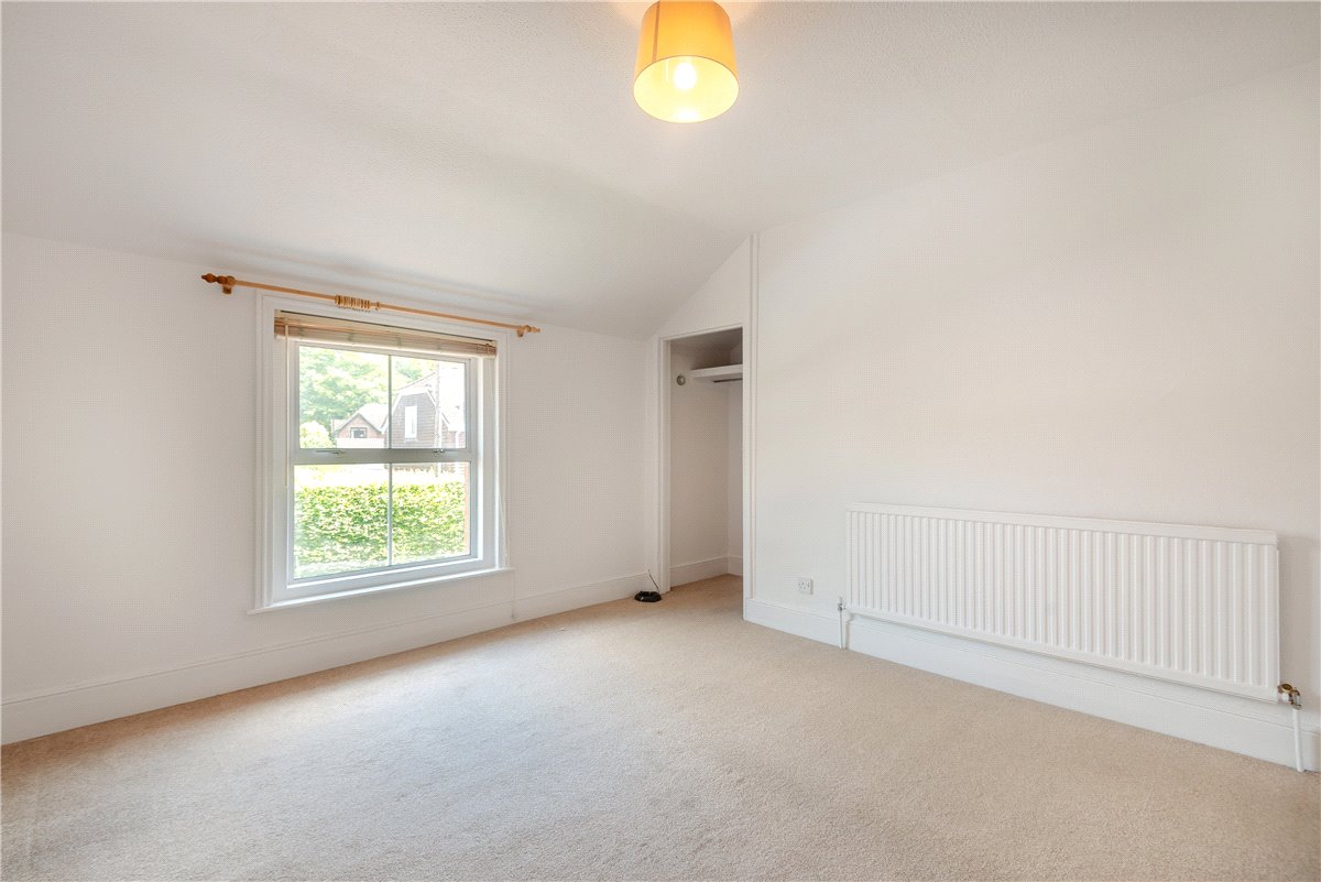 2 bedroom House, New Street, Stockbridge, SO20 - Sold, Image 9