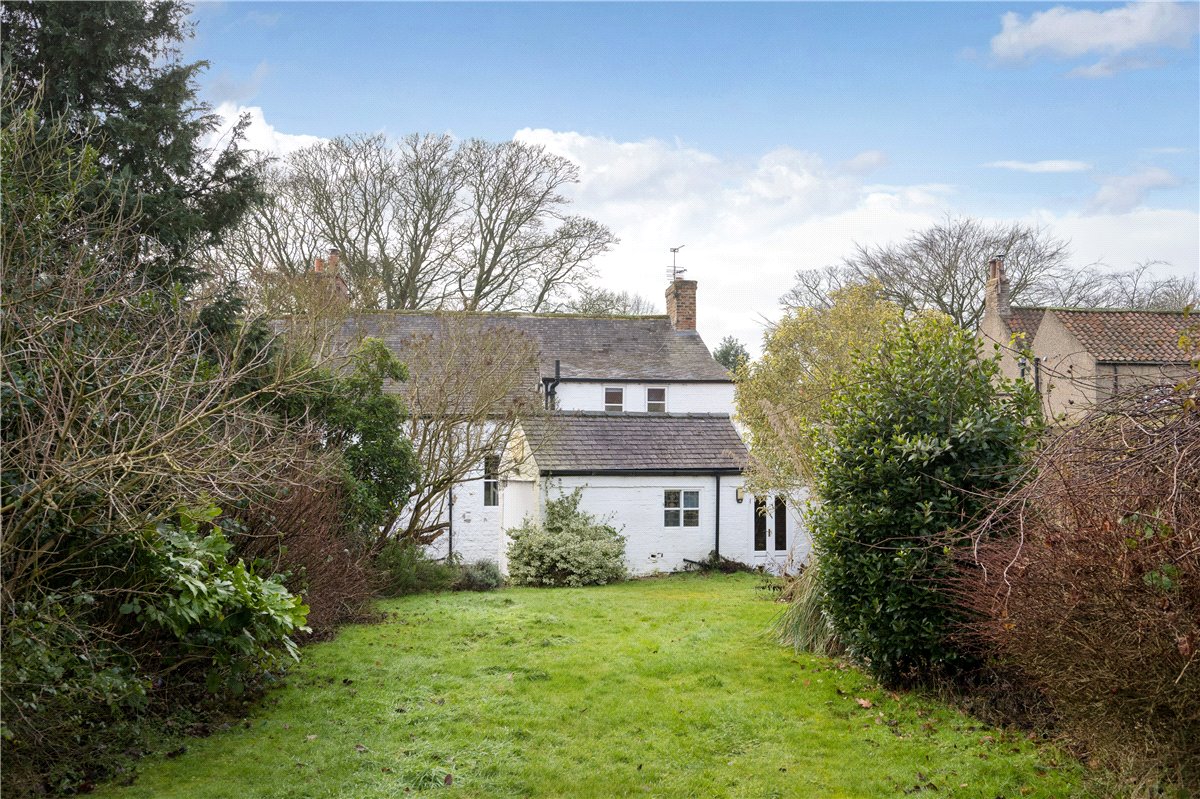 4 bedroom Cottage, The Green, Kirklington, DL8 - , Image 15