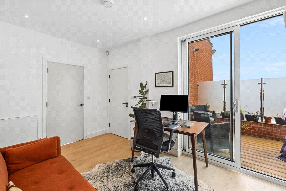 2 bedroom Flat, Munster Road, London, SW6 - Let Agreed, Image 11