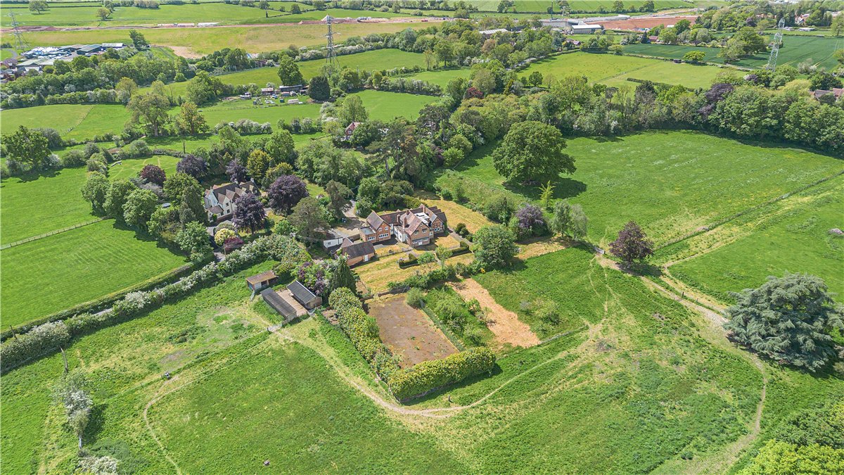 6 bedroom House, Truggist Lane, Berkswell, CV7 - Available, Image 43