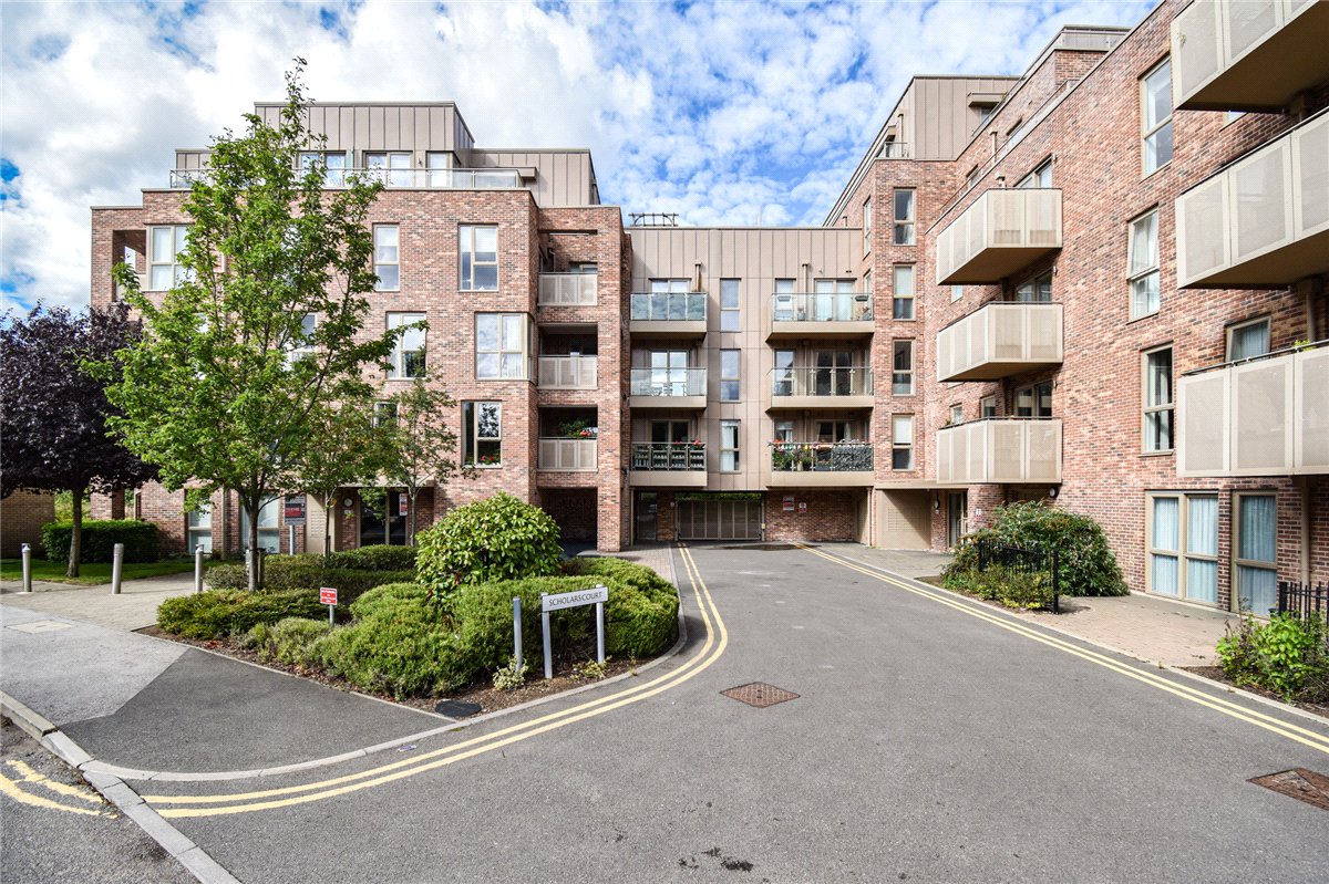 2 bedroom Flat, Scholars Court, Harrison Drive, CB2 - Let Agreed