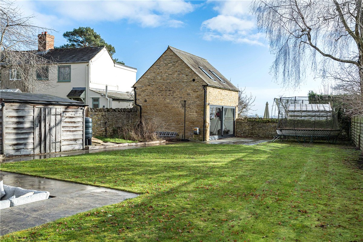 4 bedroom House, Weston Road, Bletchingdon, OX5 - Available, Image 38