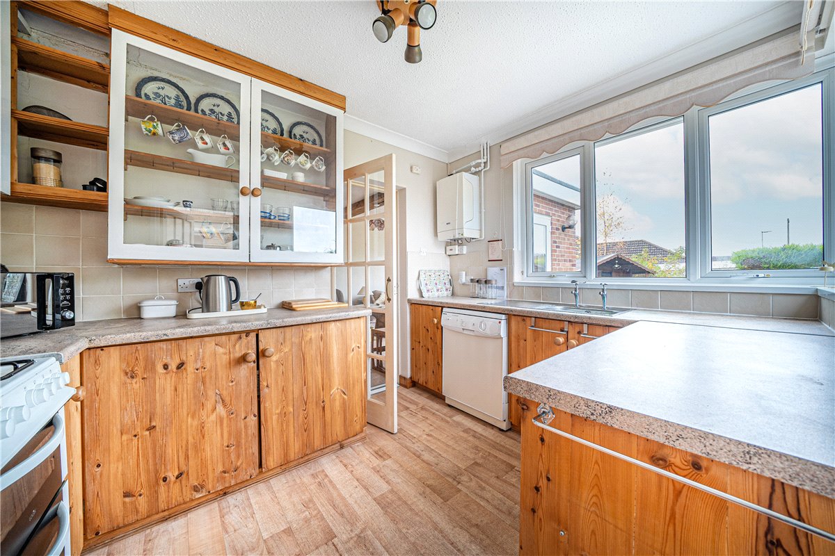 3 bedroom Bungalow, Rogers Road, Bishopstoke, SO50 - Sold, Image 8