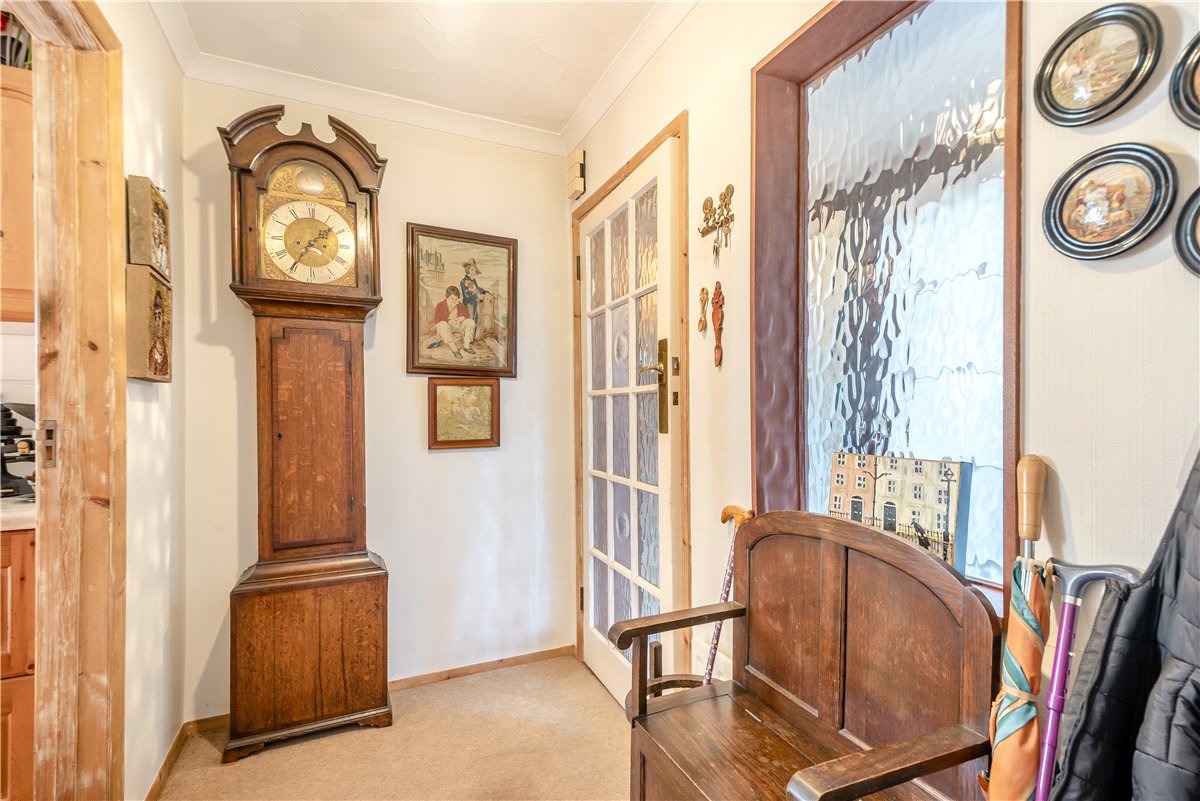 3 bedroom House, Forbes Road, Kings Worthy, SO23 - Available, Image 5