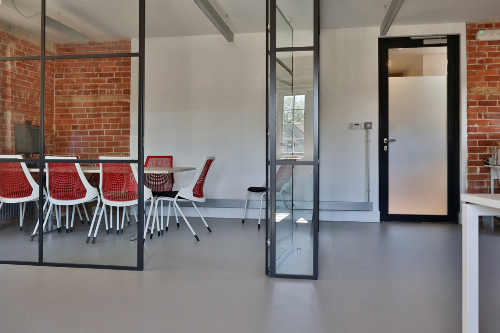536 Sq Ft, Brook Lane, Trowbridge, BA14 - Available, Image 4