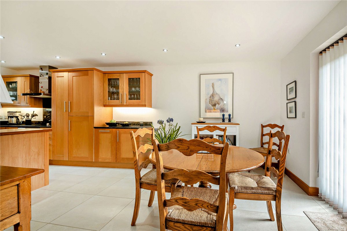2 bedroom House, Lambourn Road, Speen, RG20 - Available, Image 5