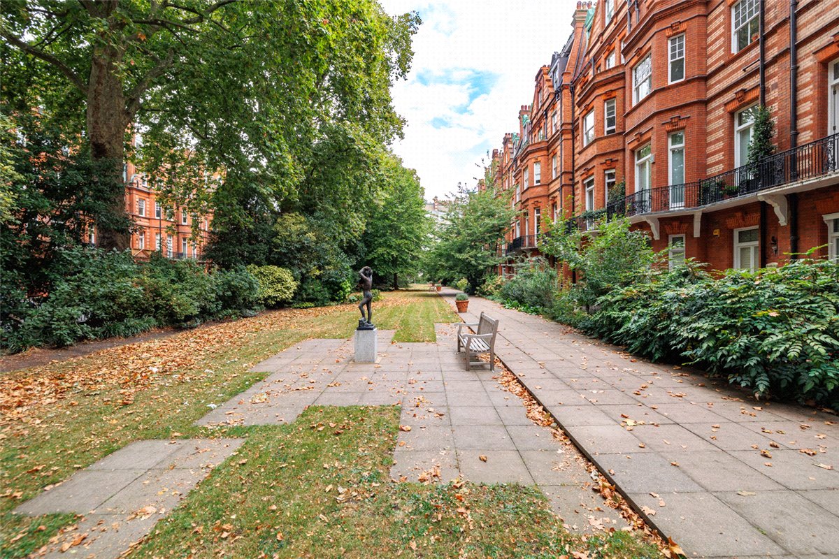 1 bedroom Flat, Sloane Gardens, Chelsea, SW1W - Available, Image 2