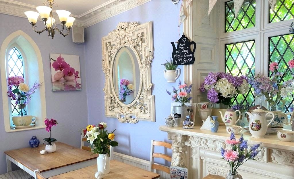 5 bedroom House, Eastcliff Road, Shanklin, PO37 - Available, Image 3