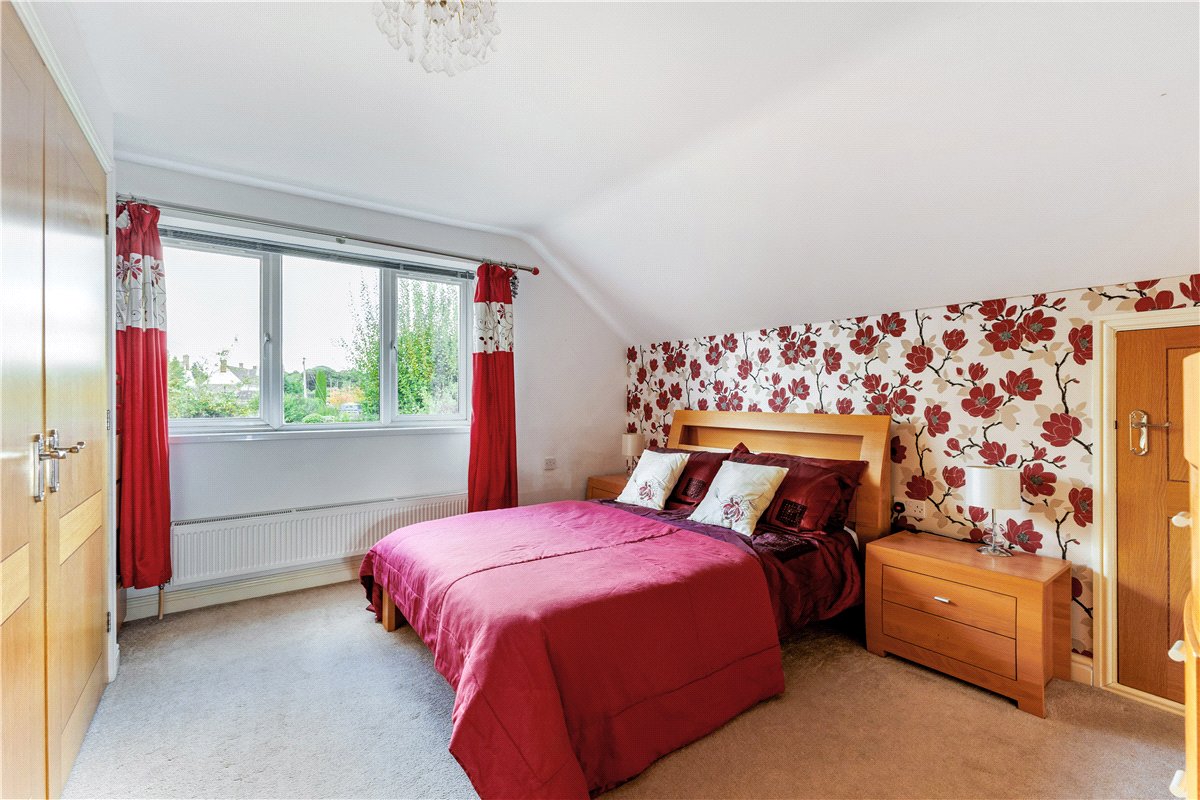 3 bedroom House, Eastsands, Burbage, SN8 - Available, Image 11