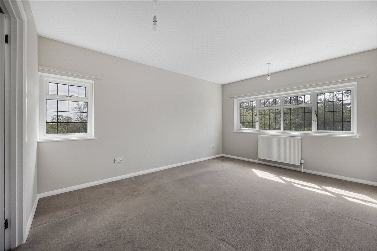 4 bedroom House, Potter Row, Great Missenden, HP16 - Available, Image 2