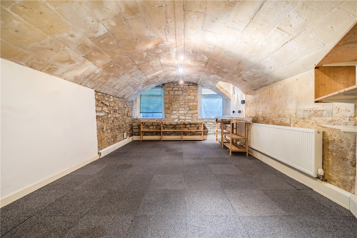2 bedroom Maisonette, St. James's Square, Bath, BA1 - Sold, Image 3