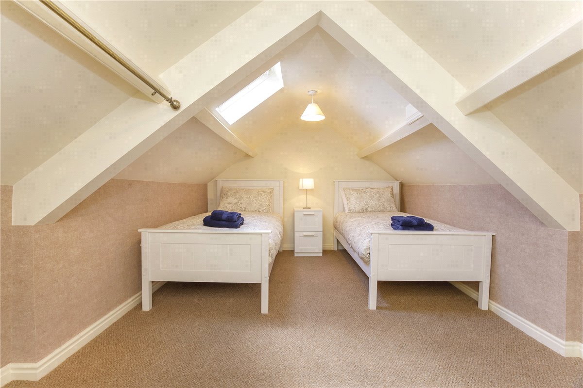 3 bedroom Cottage, Boathouse Yard, Staithes, TS13 - Available, Image 13