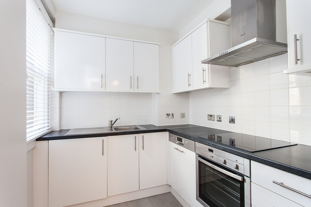 3 bedroom Flat, George Street, Marylebone, W1H - 