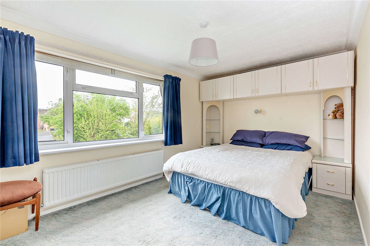 3 bedroom House, Charter Road, Newbury, RG14 - Sold, Image 12