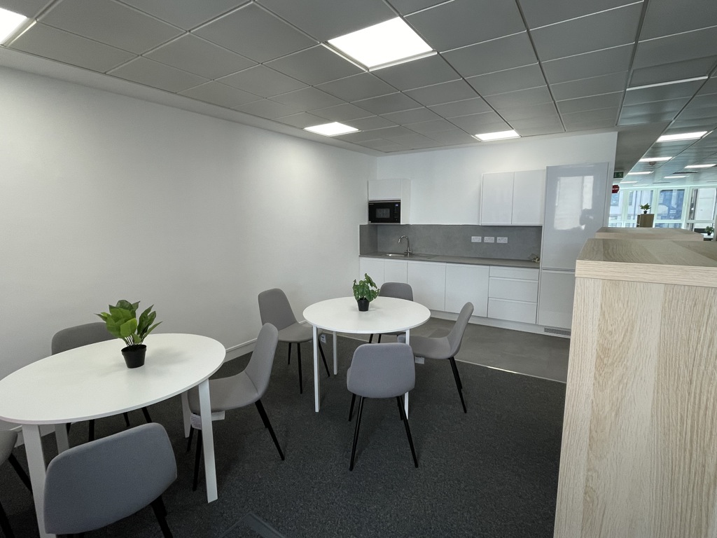 1276 to 2590 Sq Ft, 43 London Wall, London, EC2M - Available, Image 8