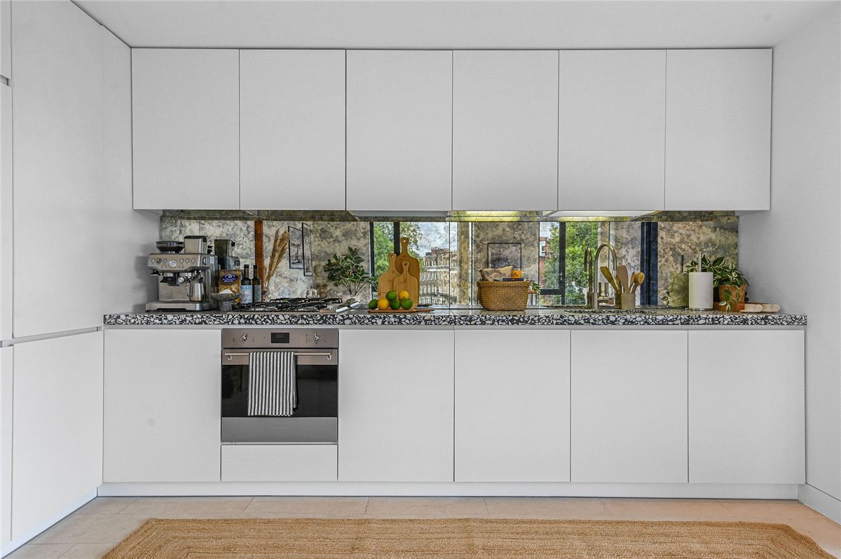 3 bedroom Flat, Latitude House, Oval Road, NW1 - Available, Image 3