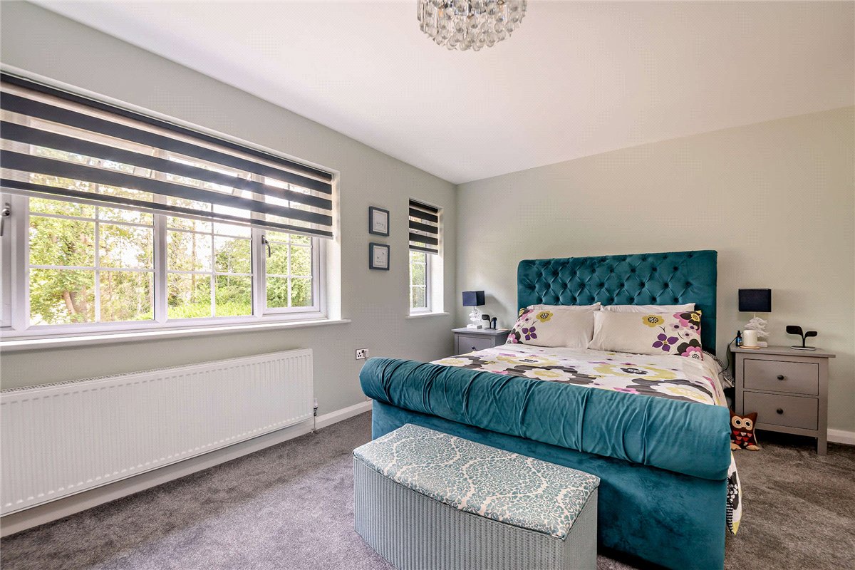 4 bedroom House, Ashford Hill Road, Headley, RG19 - Available, Image 12