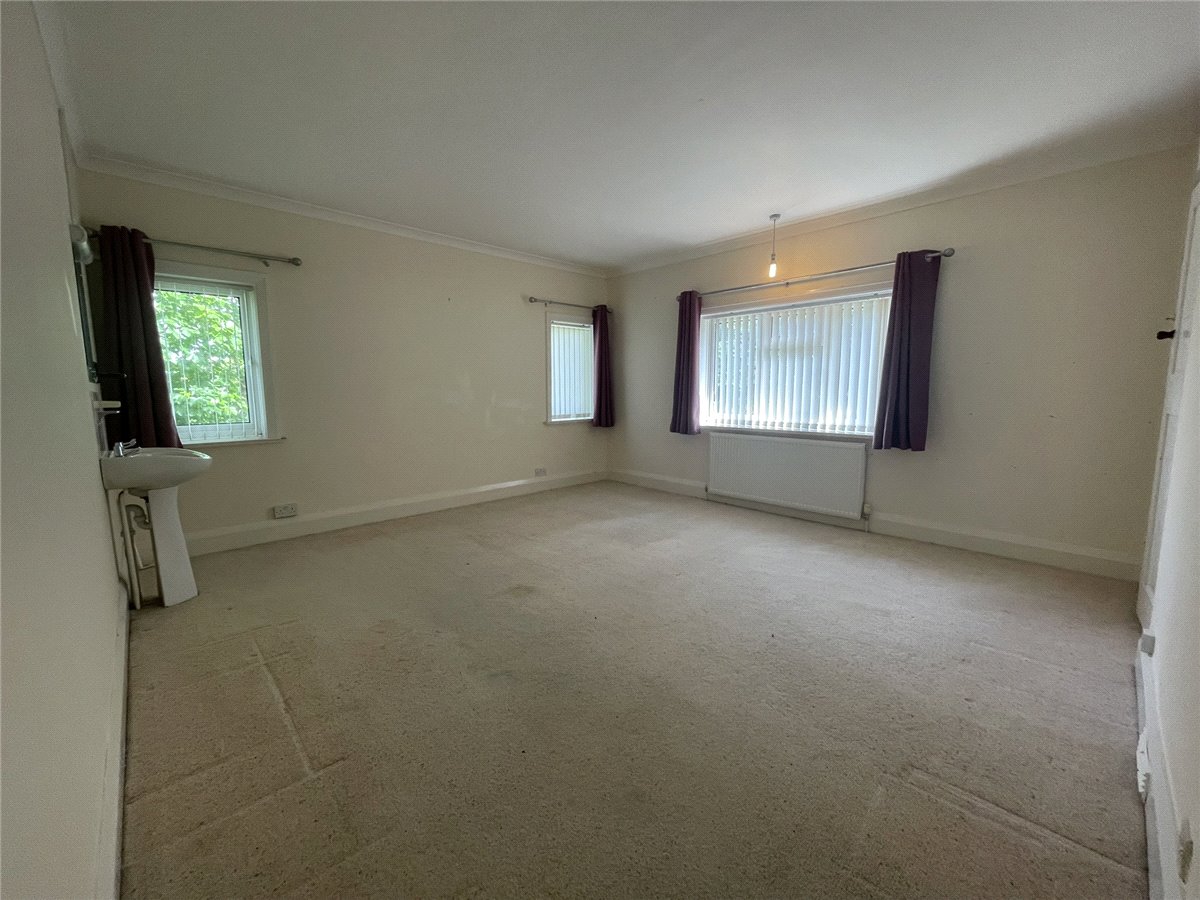 5 bedroom House, Love Lane, Donnington, RG14 - , Image 14