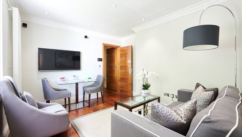 2 bedroom Flat, Kensington Gardens Square, London, W2 - Available