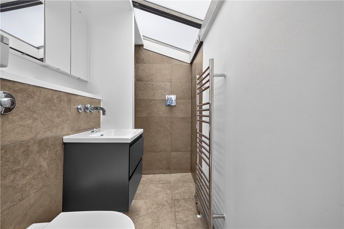 2 bedroom Maisonette, Wardo Avenue, London, SW6 - Available, Image 11