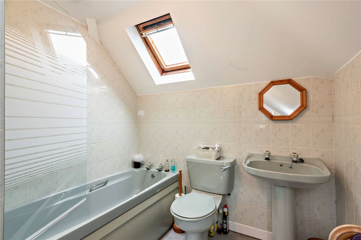 3 bedroom Bungalow, Long Lane, Hermitage, RG18 - Available, Image 1