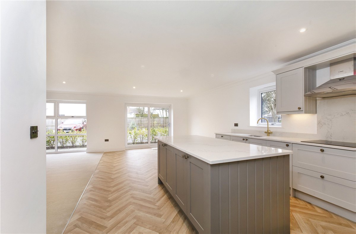 2 bedroom Flat, Wayside Crescent, Harrogate, HG2 - Available, Image 15