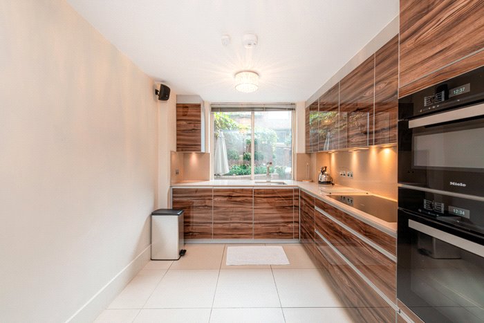 2 bedroom Maisonette, Ebury Street, Belgravia, SW1W - Let Agreed, Image 11