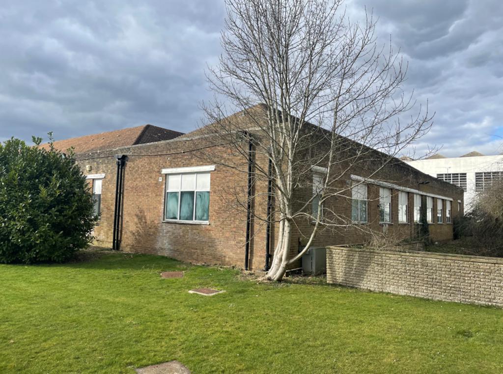 7000 Sq Ft, Cotswold Business Park & Airport, Cirencester, GL7 - Available, Image 4