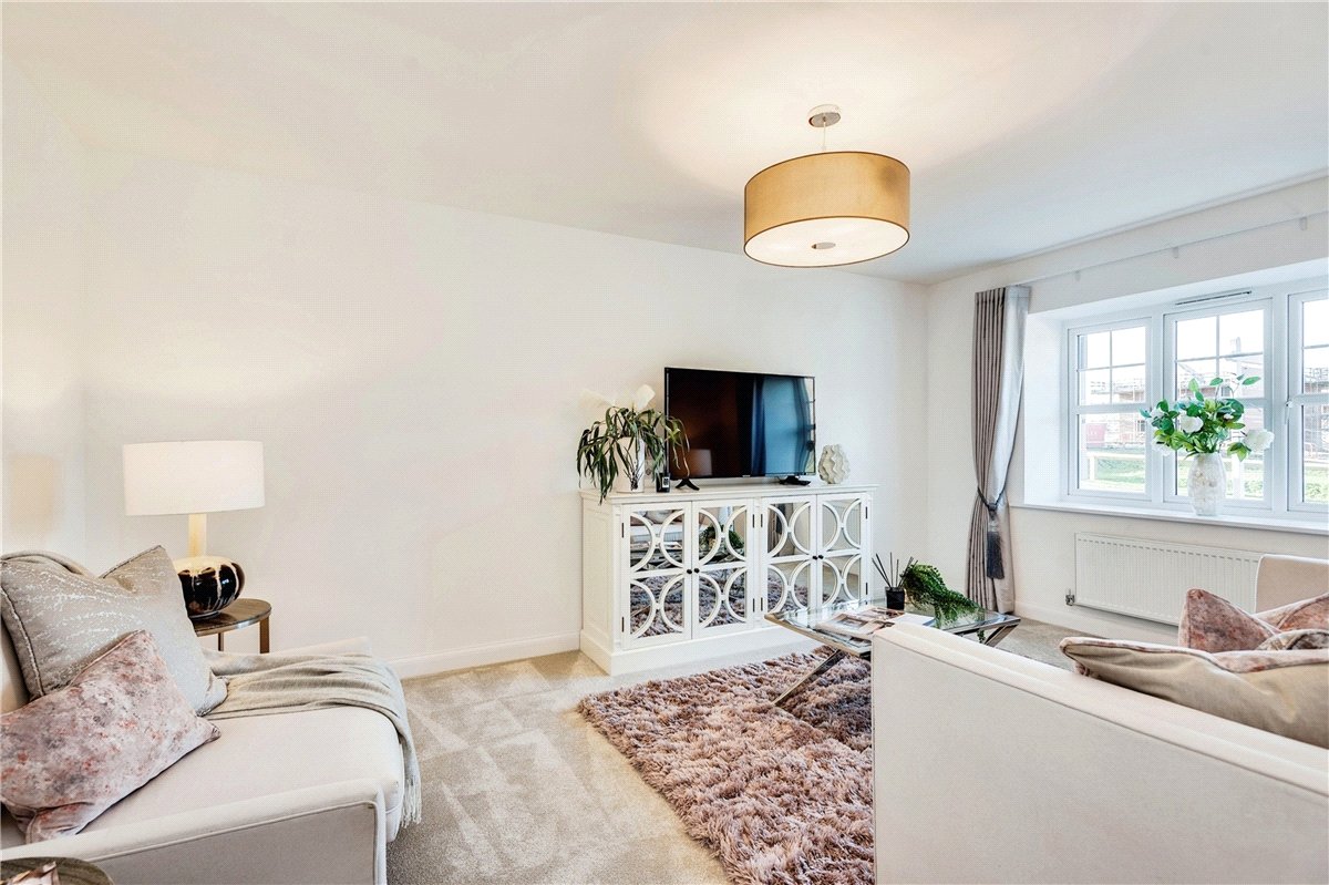 4 bedroom House, Princess Gardens, Bishops Green, RG20 - Available, Image 3