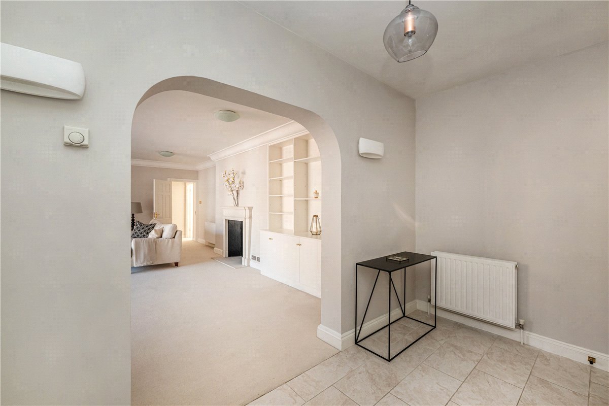 2 bedroom Flat, Reeves Mews, Mayfair, W1K - Available, Image 28