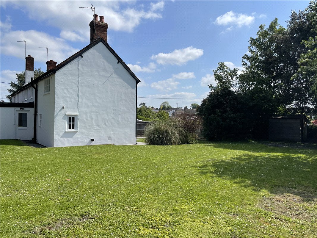 3 bedroom Cottage, Church Lane, Chalgrove, OX44 - Available, Image 2