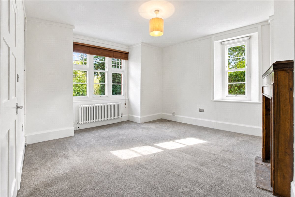 3 bedroom Cottage, Bishops Avenue, London, SW6 - Available, Image 13