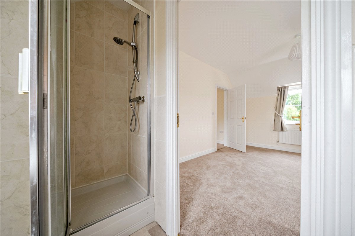4 bedroom House, Upper Bucklebury, Reading, RG7 - Available, Image 8