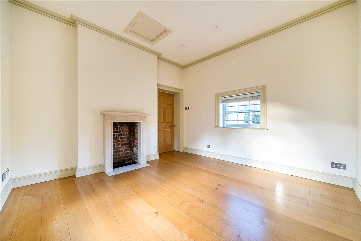 3 bedroom House, Badminton Road, Old Sodbury, BS37 - , Image 11