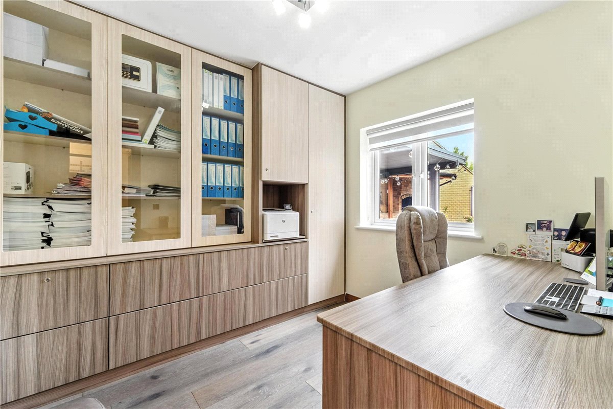 7 bedroom House, Kides Crescent, Longstanton, CB24 - Available, Image 13