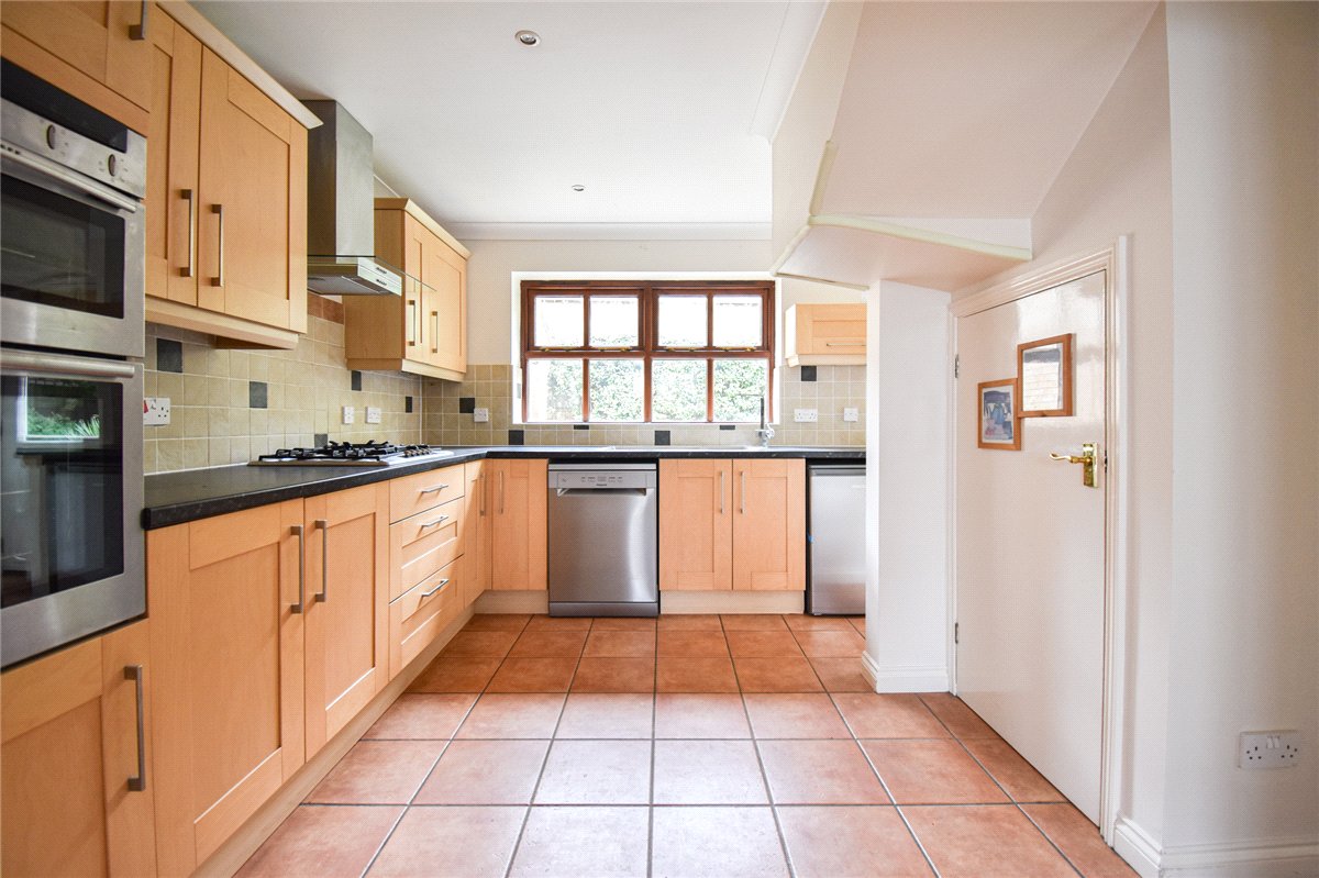 4 bedroom House, Brook Close, Histon, CB24 - , Image 2