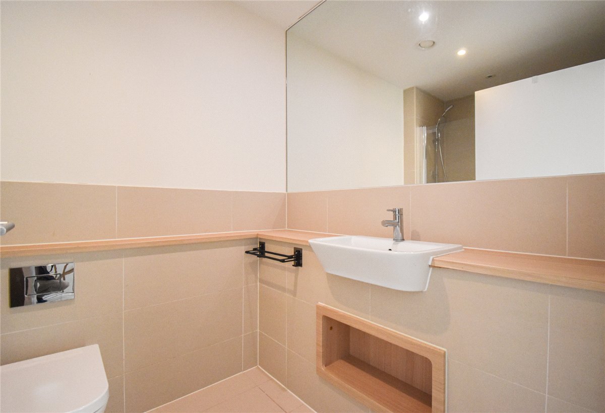 4 bedroom House, Royal Way, Trumpington, CB2 - , Image 8