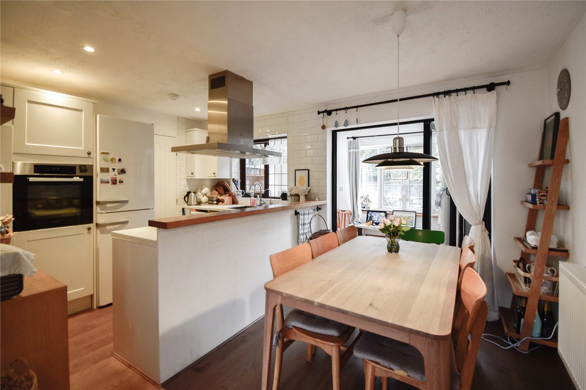 4 bedroom House, Cavesson Court, Cambridge, CB4 - Available, Image 1