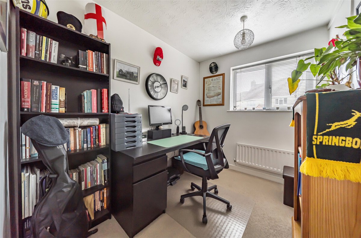 3 bedroom House, Squires Hill Close, Woodshaw, SN4 - Available, Image 2