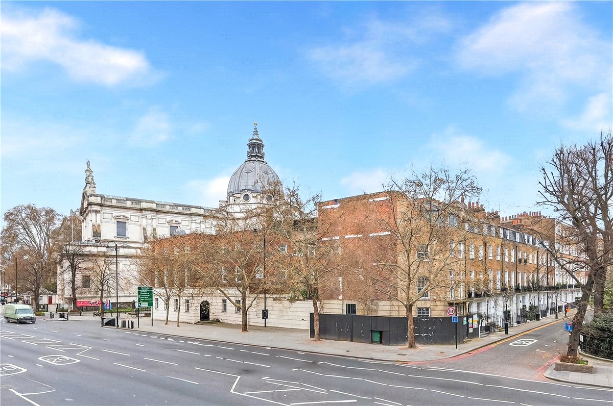 1 bedroom Flat, Brompton Road, Knightsbridge, SW3 - Available, Image 2