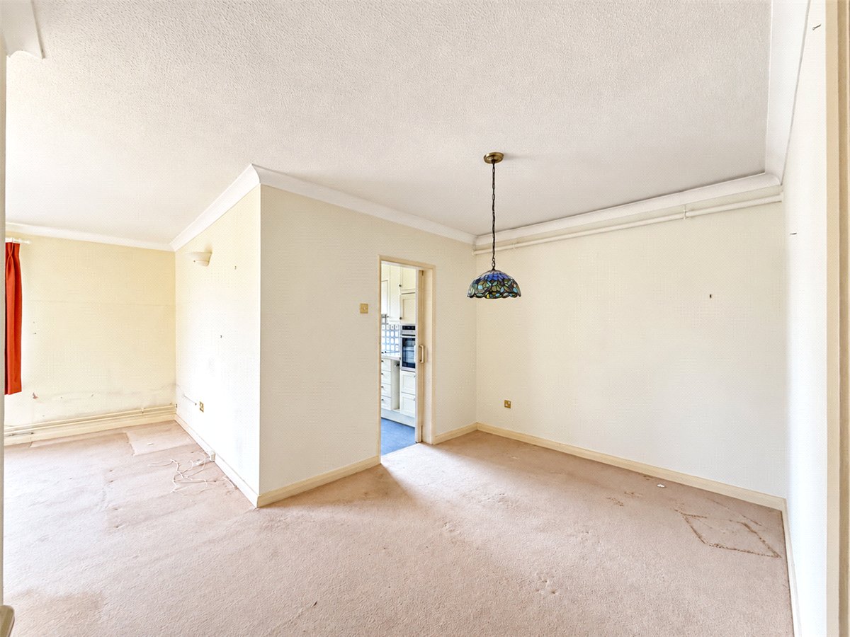 3 bedroom Flat, Marlborough Court, Pinehurst, Grange Road, CB3 - Available, Image 4