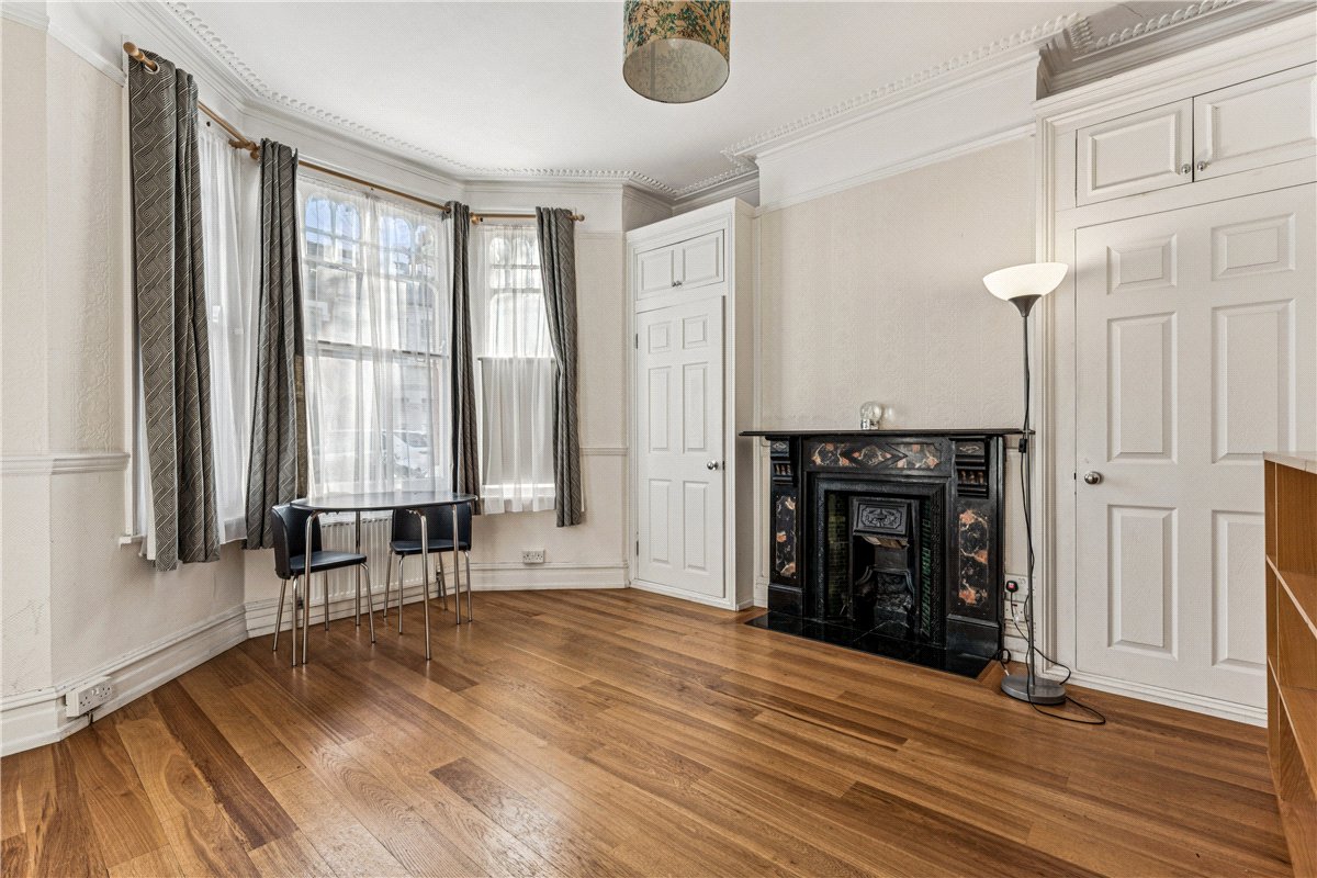 6 bedroom House, Niton Street, London, SW6 - Available