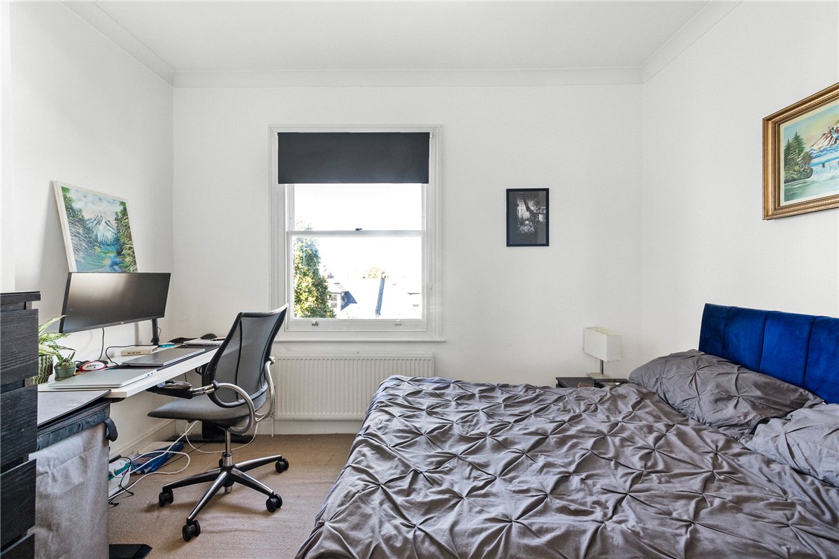 3 bedroom Flat, Wandle Road, , SW17 - Available, Image 8