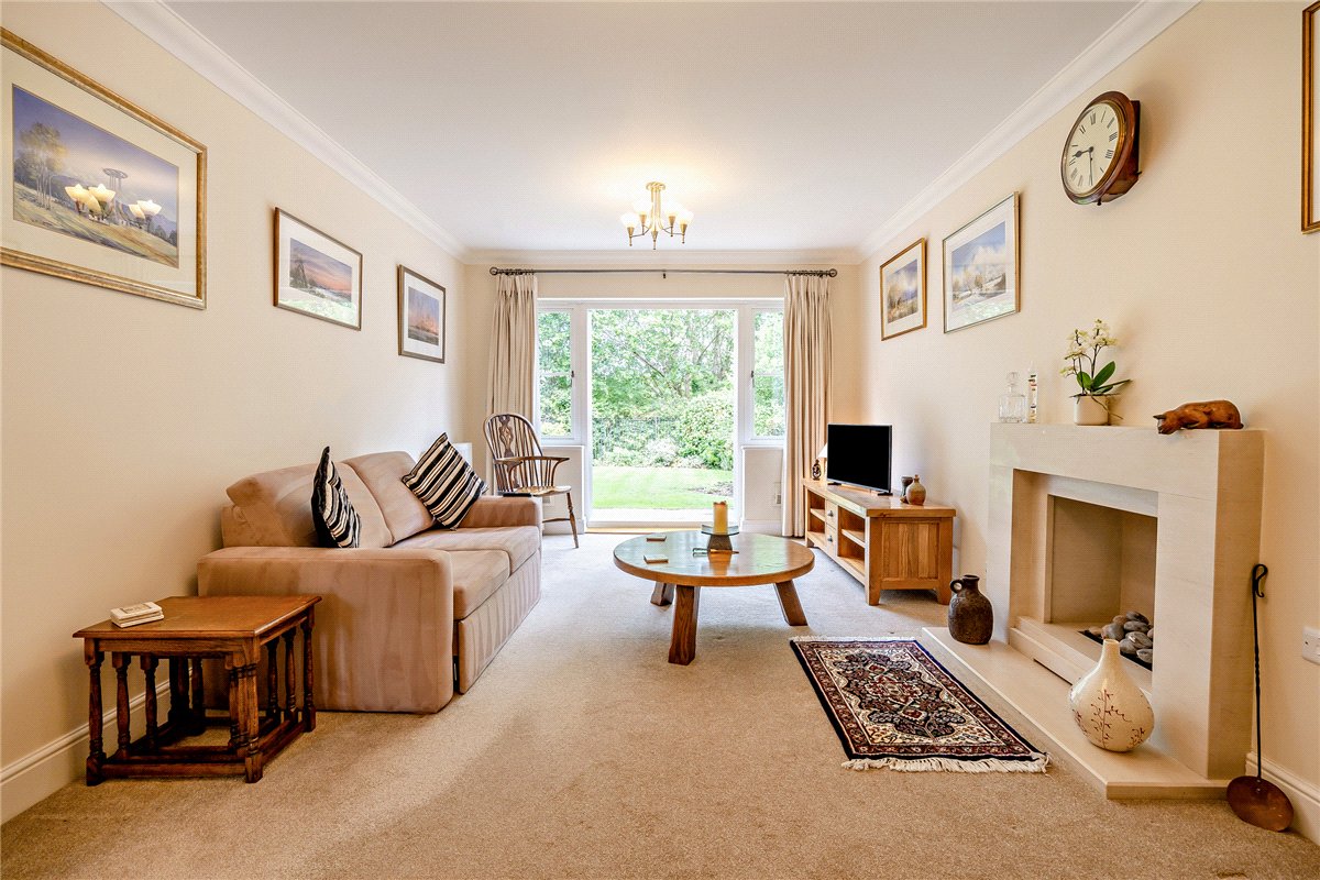 4 bedroom House, Hermitage Green, Hermitage, RG18 - Available, Image 7