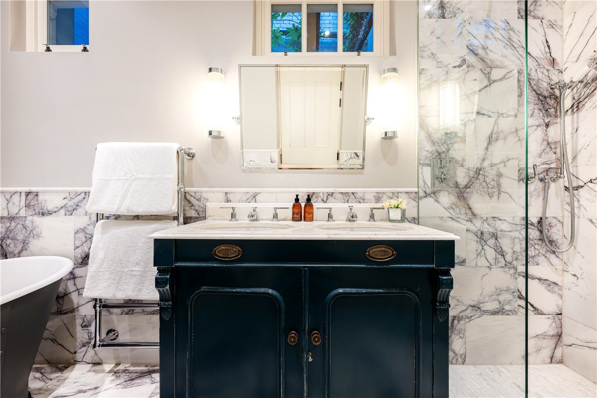 2 bedroom Flat, Strand, Covent Garden, WC2R - Available, Image 13