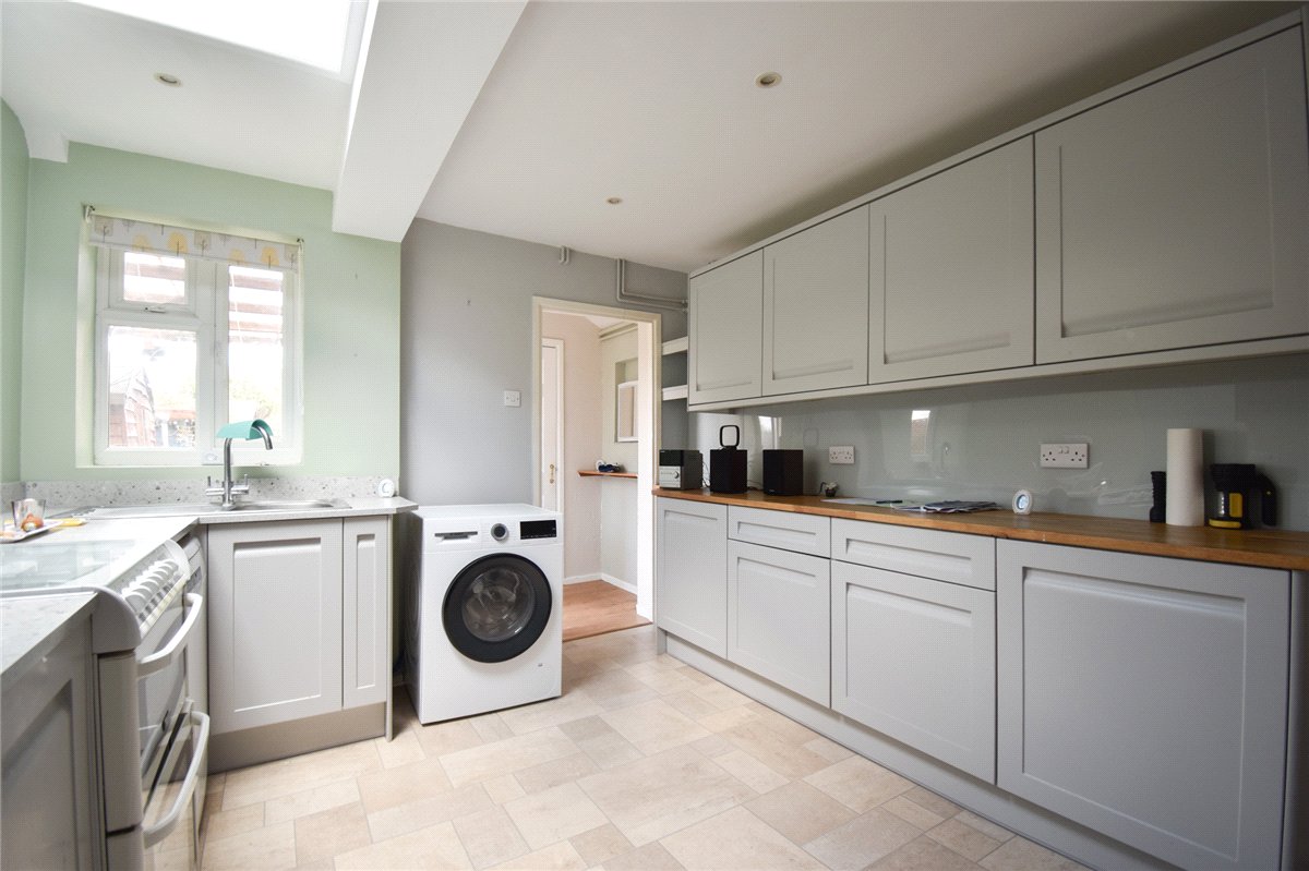 3 bedroom House, Queens Meadow, Cambridge, CB1 - Available, Image 2
